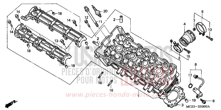 ZYLINDERKOPF von Hornet 900 MAT BULLET SILVER (NH389) von 2003